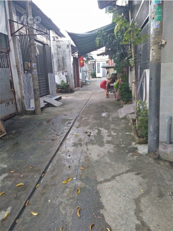 Bán nhà Võ Văn Vân DT 10m x 10m , 1 trệt 1 lầu, giá 2.7 tỷ.