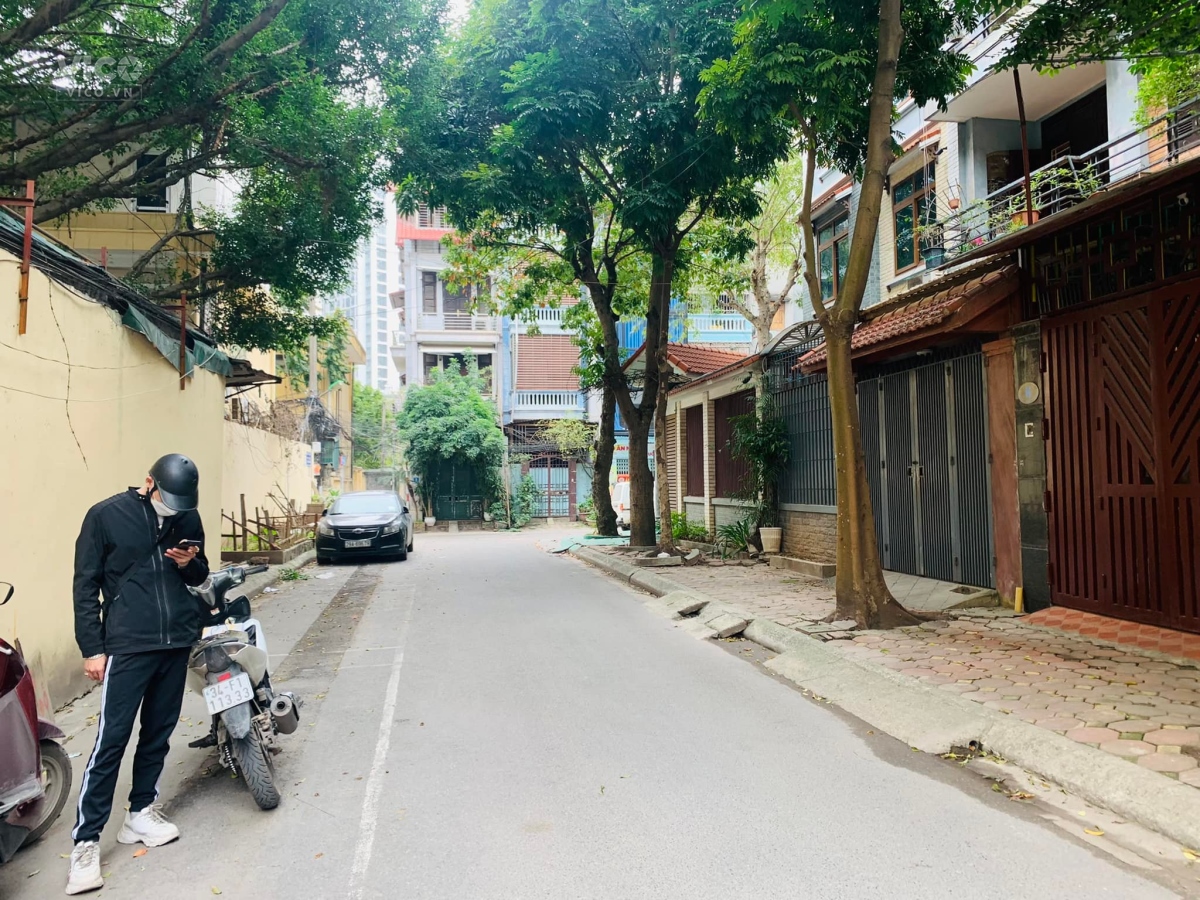 CỰC PHẨM NHÀ RIÊNG ở Cầu Giấy 105m2, 5 tầng, trước nhà 2 ô tô tránh 0939.28.6833