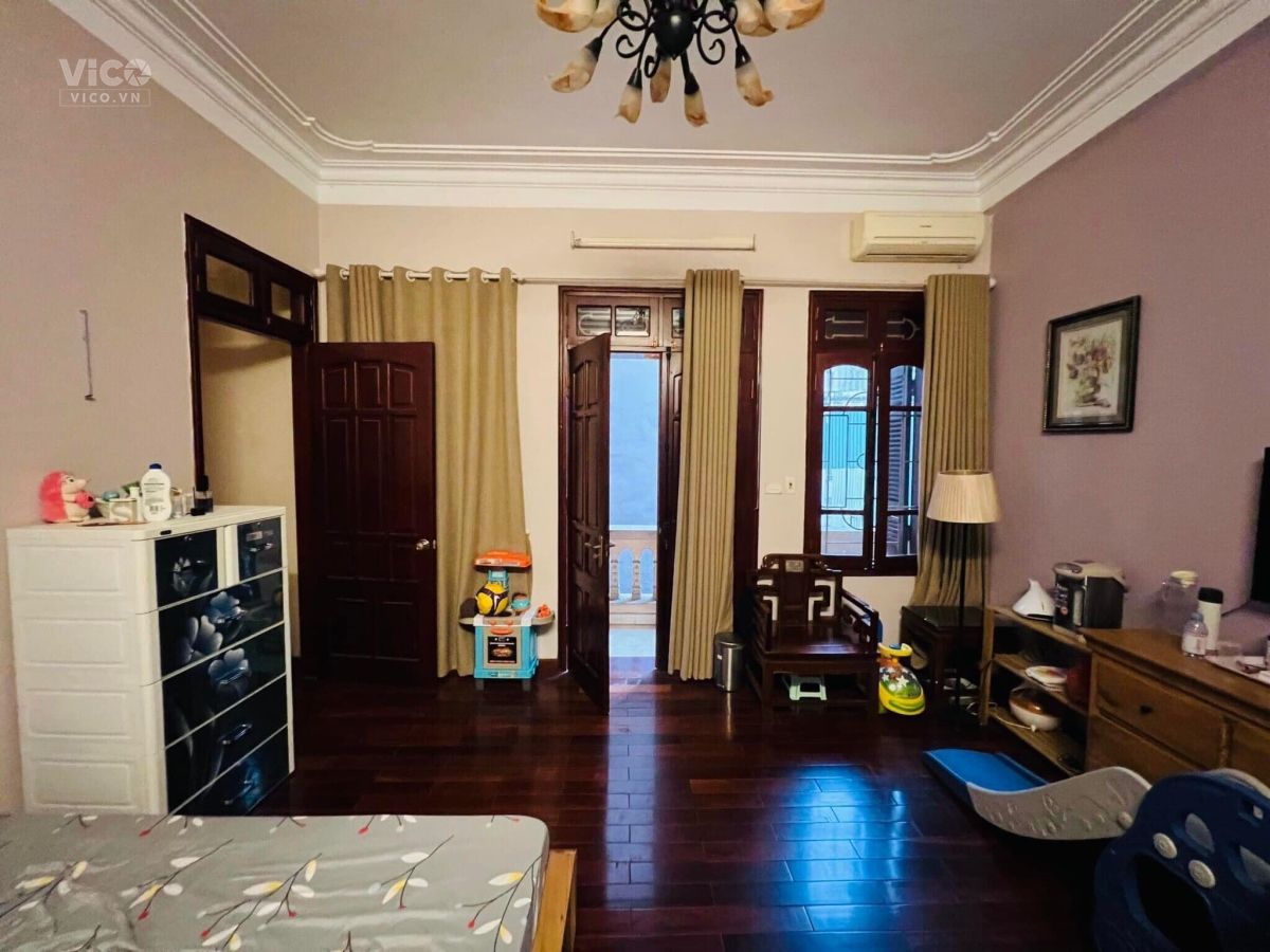 HIẾM CÓ KHÓ TÌM_ Nhà riêng Hoàng Quốc Việt, Nghĩa Đô_ 75m2, 5 tầng, nội thất sang trọng, giá chỉ 7