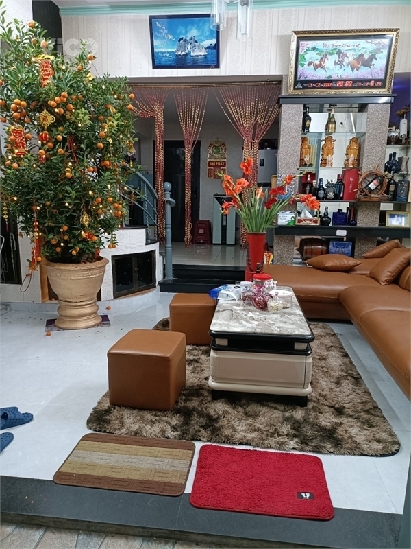 Bán nhà mặt phố phường Khuê Trung quận Cẩm Lệ, giá rẻ, 2 lầu, dt 72m2