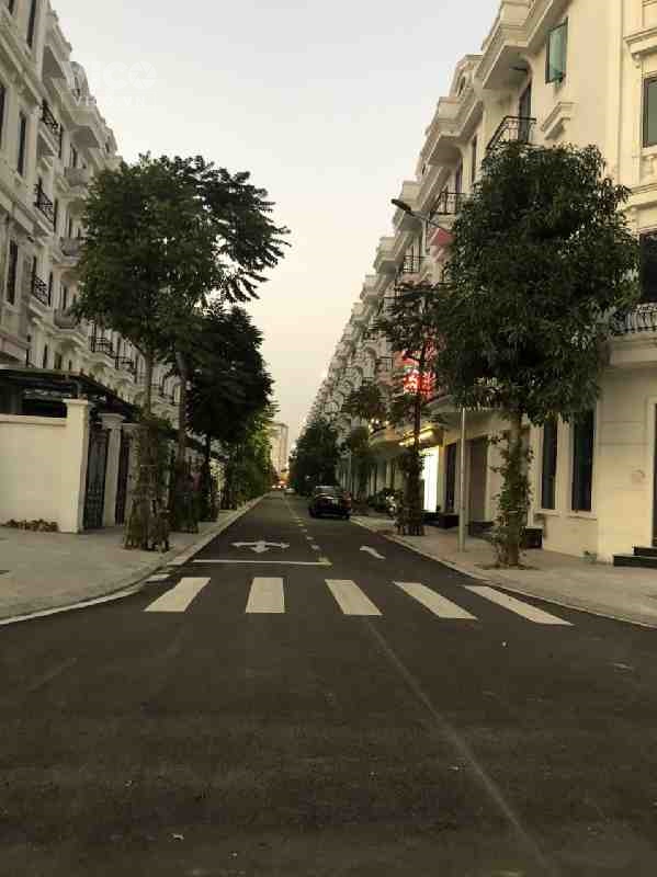 Bán Nhà Khu Đô Thị Mới Kiến Hưng,DT 75m2, Giá 12,6 tỷ.