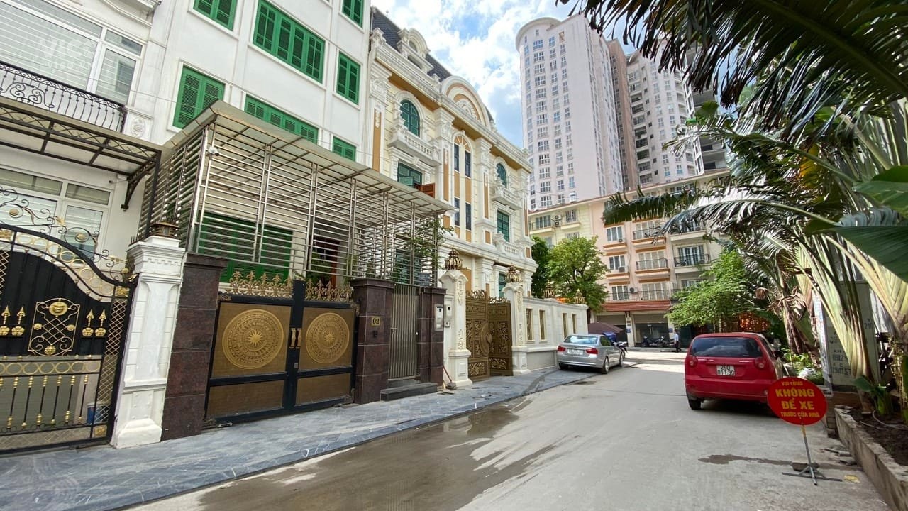 Siêu Phẩm_ Bán nhà riêng ở KDT Dịch Vọng, Cầu Giấy_ AN sinh tốt, 89m2, 6 tầng, thang máy, giá 26.3