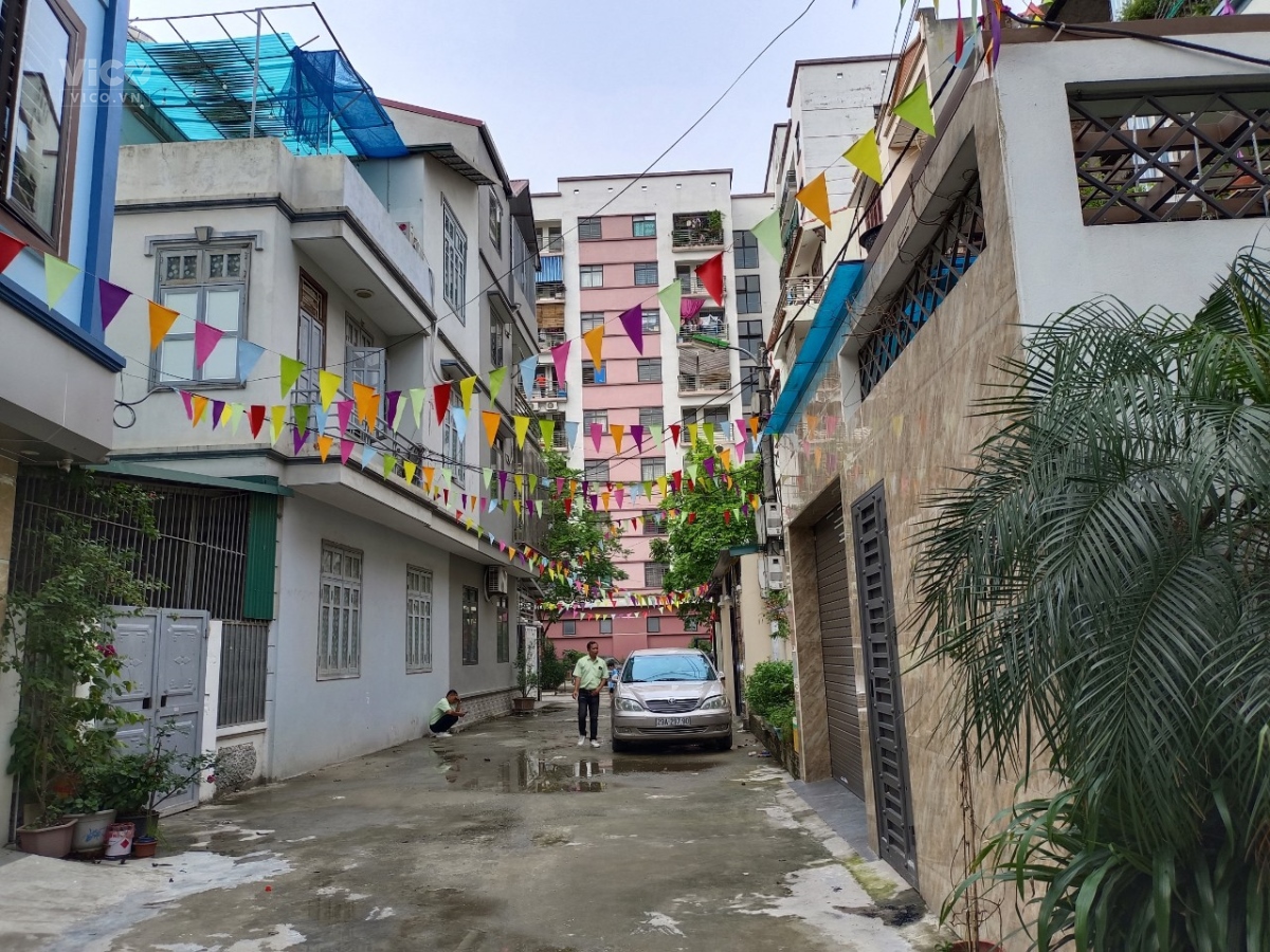 BÁN NHÀ ĐỨC GIANG 55M25T, 5.15 TỶ NHÀ ĐẸP DÂN XÂY, PHÂN LÔ Ô TÔ TRÁNH.