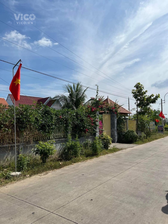 BÁN LÔ ĐẤT XÃ KHÁNH NAM ĐẤT ĐẸP BẰNG PHẲNG PHÍA SAU CÓ SUỐI NHỎ ĐƯỜNG BÊ TÔNG Mr Hòa