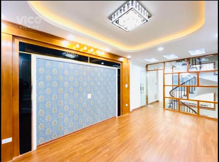 Chỉ 5.5 tỷ, nhà đẹp phố Yên Lãng, 50m2 MT 4m