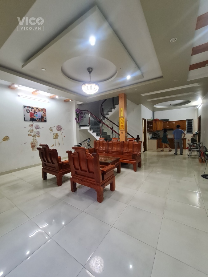 Bán nhà mặt ngõ ô tô Nguyễn tường Loan