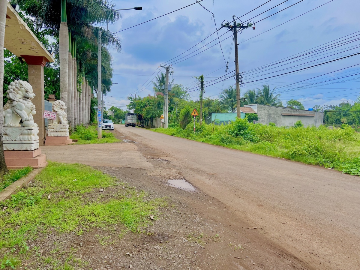 Bán gấp 02 lô liền 5x28m mặt tiền nhựa Điểu Xiển Tp. Long Khánh