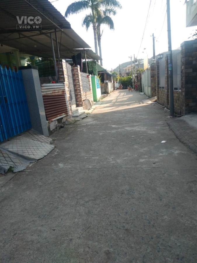 Cần bán 110m2 đất ven biển Nha Trang, đường ôtô rộng gần QL1