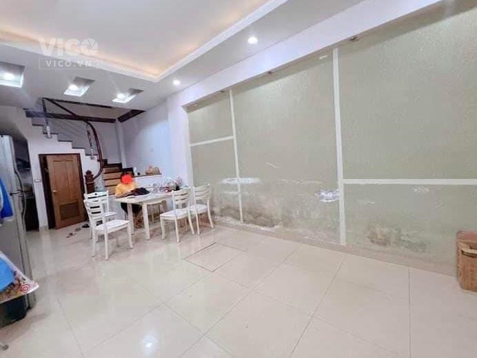 Bán Nhà Khuất Duy Tiến 35m2x 5Tx 3.5m MT Giá Chỉ 8.5 Tỷ Liên hệ Xem Nhà O38 /874 /8389