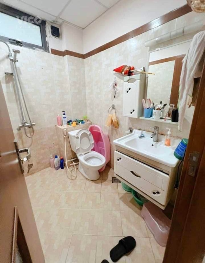 Bán Nhà Khuất Duy Tiến 35m2x 5Tx 3.5m MT Giá Chỉ 8.5 Tỷ Liên hệ Xem Nhà O38 /874 /8389