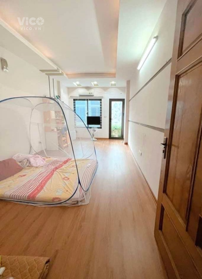 Bán Nhà Khuất Duy Tiến 35m2x 5Tx 3.5m MT Giá Chỉ 8.5 Tỷ Liên hệ Xem Nhà O38 /874 /8389