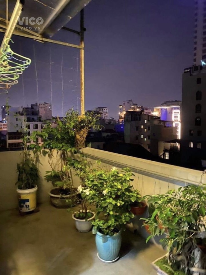 Bán nhà Hoàng Quốc Việt 57m, mặt tiền 4.3m, 6.5 tỷ, ô tô tránh.