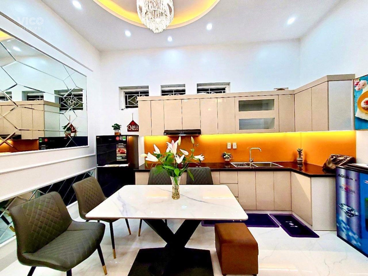 CAFFE Sân Vườn Ô TÔ VÀO NHÀ 51m26.8 tỷ