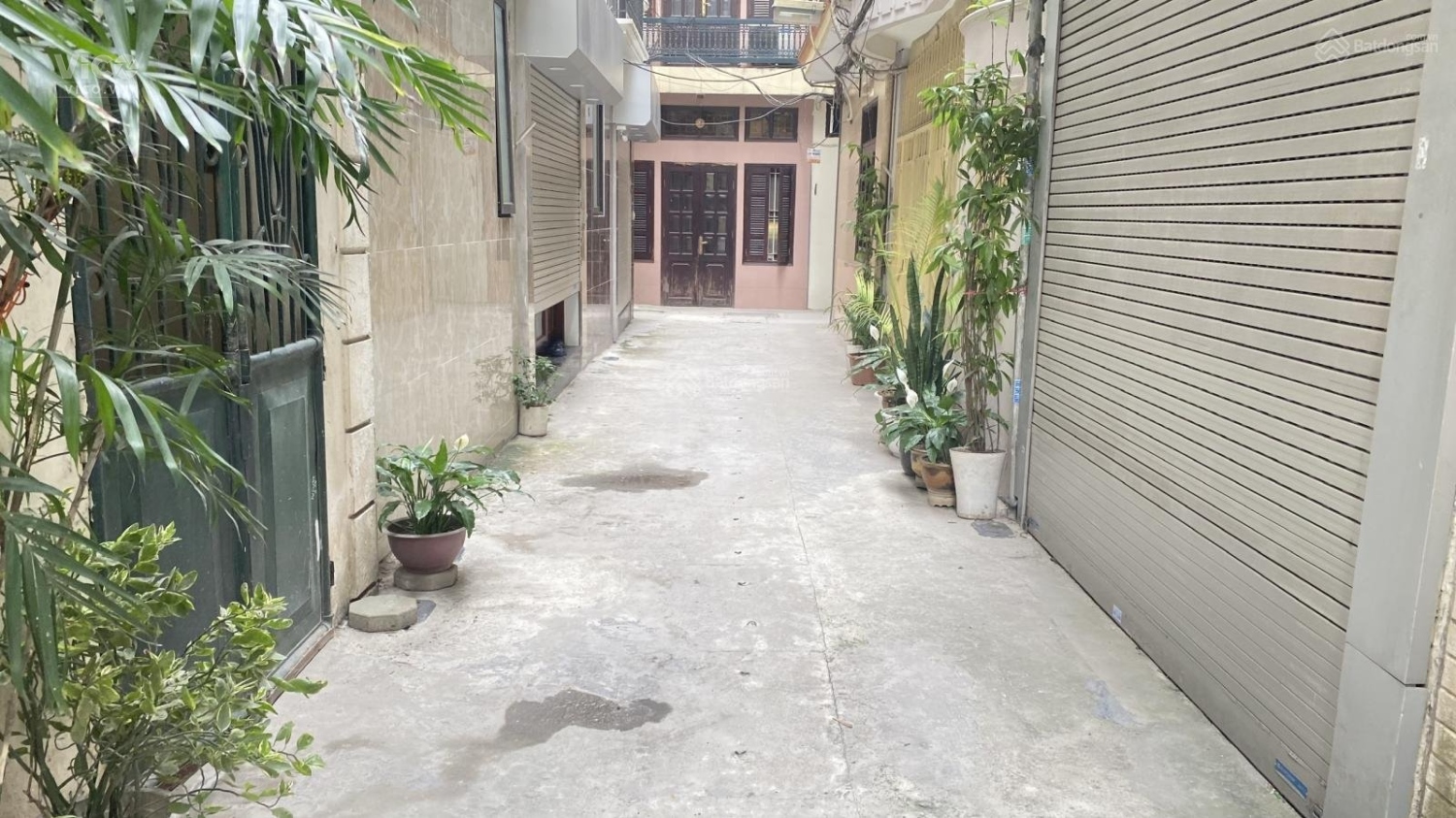 Gia đình tôi cần bán nhà phố Xuân Diệu Tây Hồ