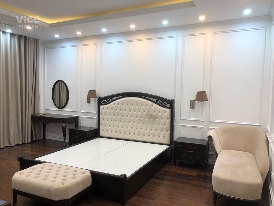 Chính chủ muốn đẩy nhanh căn biệt thự vườn Nguyệt Quế 185m2 MT 8m Giá 38 tỷ LH 0902224679