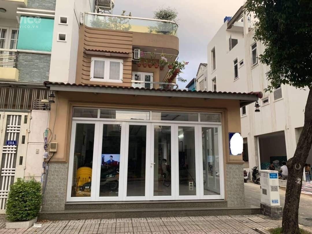 VÌ LÝ DO ĐỊNH CƯ NƯỚC NGOÀI, CHÍNH CHỦ BÁN GẤP BIỆT THỰ ĐẸP, GÓC ĐẸP, ĐƯỜNG ĐẸP, Ô TÔ TRONG SÂN,