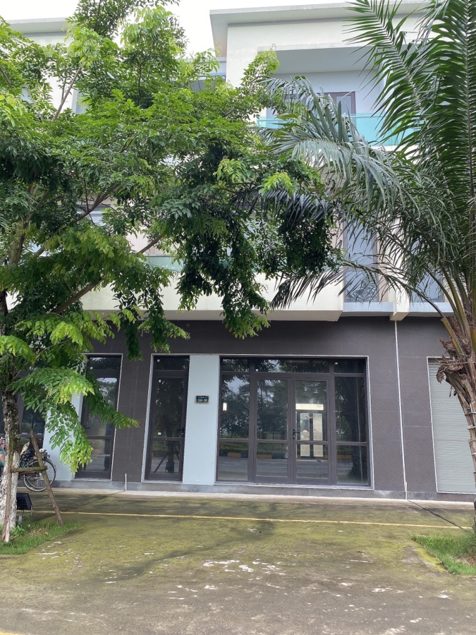 Shop huose trục chính đường Hữu Nghị KĐT Centa City kinh daonh sầm uất hàng hiếm giá tốt