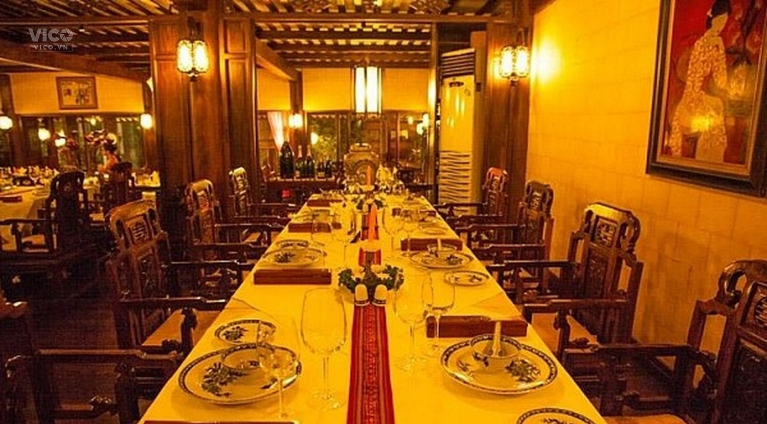 Cho thuê nhà mặt phố Xuân Diệu, view Hồ Tây, 330m2, MT 10m. Giá thương lượng