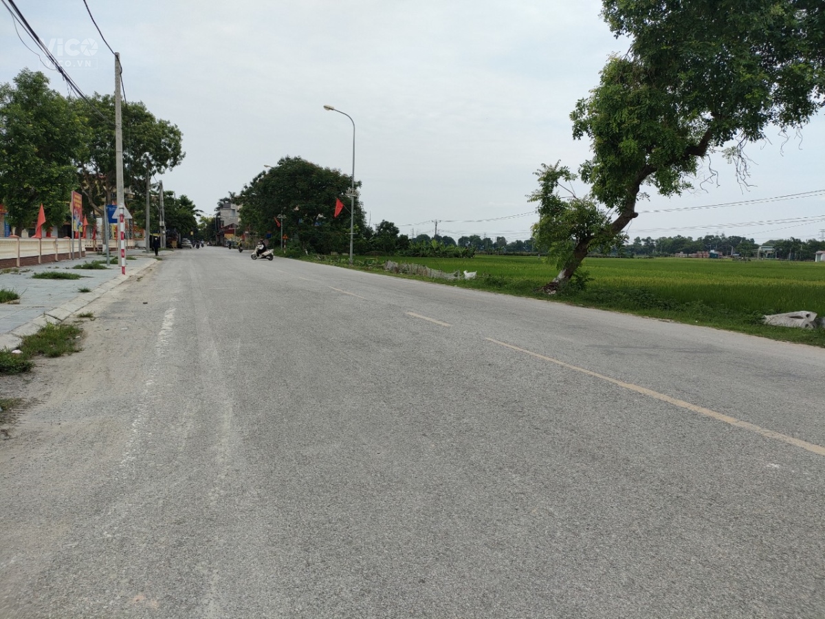 KINH DOANH BUÔN B Á N BẤT CHẤP DIỆN TÍCH 120 M MẶT TIỀN 5 M GIÁ 2X TRIỆU