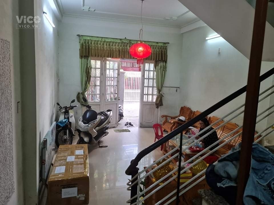 Bán gấp nhà ngay Võ Văn Kiệt 3T giảm chào chỉ 4,6 tỷ 0984013188