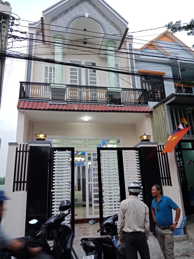 Chính chủ bán nhà đẹp 1 trệt 1 lầu ngay trung tâm Dĩ An , Bình Dương , Giá tốt