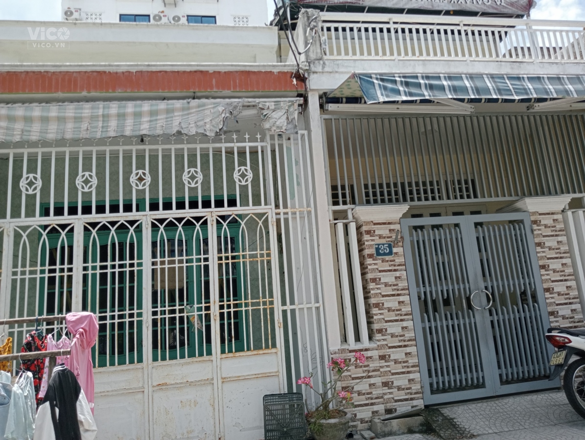 Nợ. Bán gấp nhà Sơn Trà. 5,6 tỷ. 100m2. Phố Nguyễn Văn Thoại