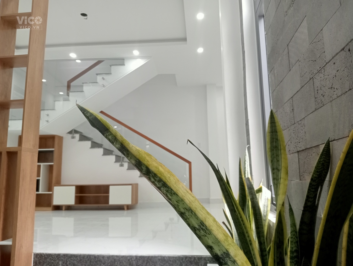 Bán gấp. 3 Lầu. vài bước ra biển.Đường Lâm Hoành. Ở ngay, chỉ 3.4 tỷ