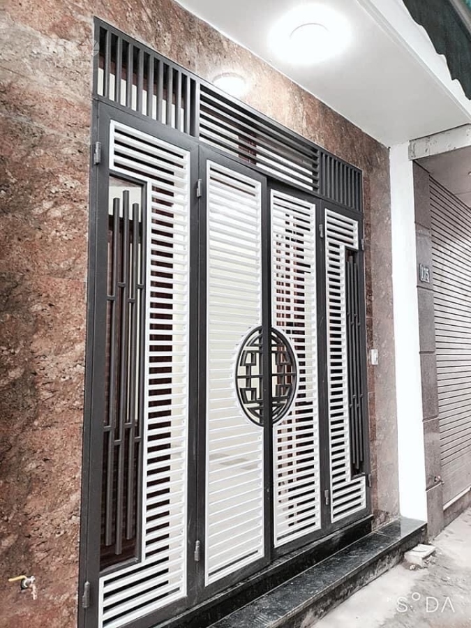 Nhà mới xây, 5 tầng, Mai Dịch, Cầu Giấy 42.5m2, giá 4.5 tỷ