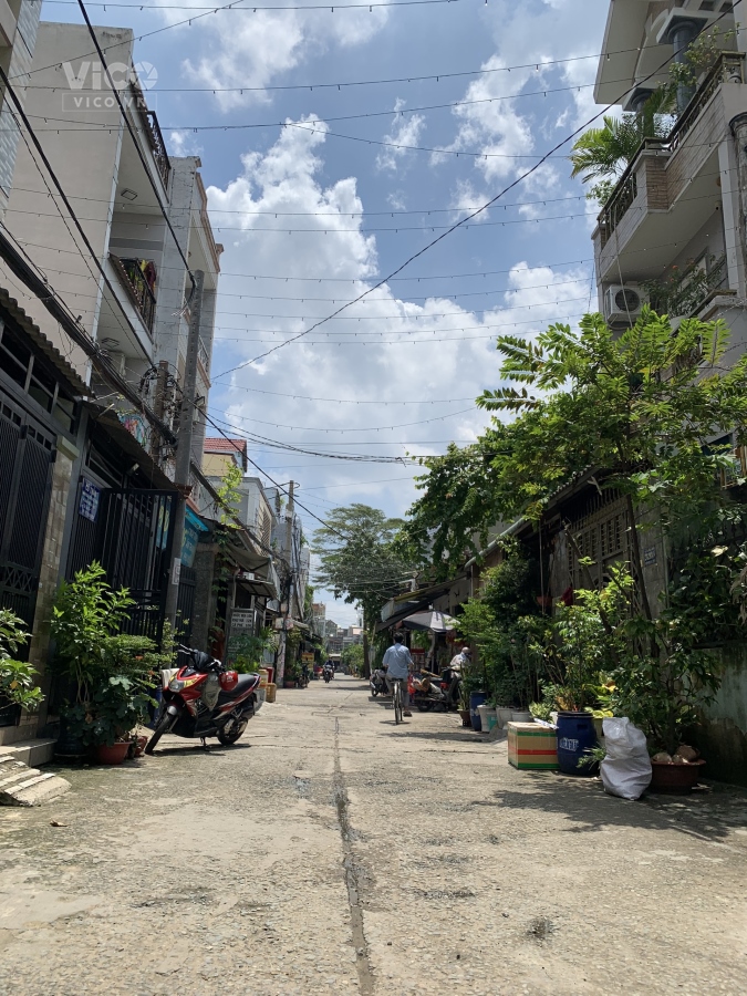 NHÀ BÌNH TRỊ ĐÔNG, QUẬN TÂN PHÚ, GIÁP TÂN PHÚ VÀ QUẬN 6. HẺM XE HƠI THÔNG. CHỈ 3,75 TỶ