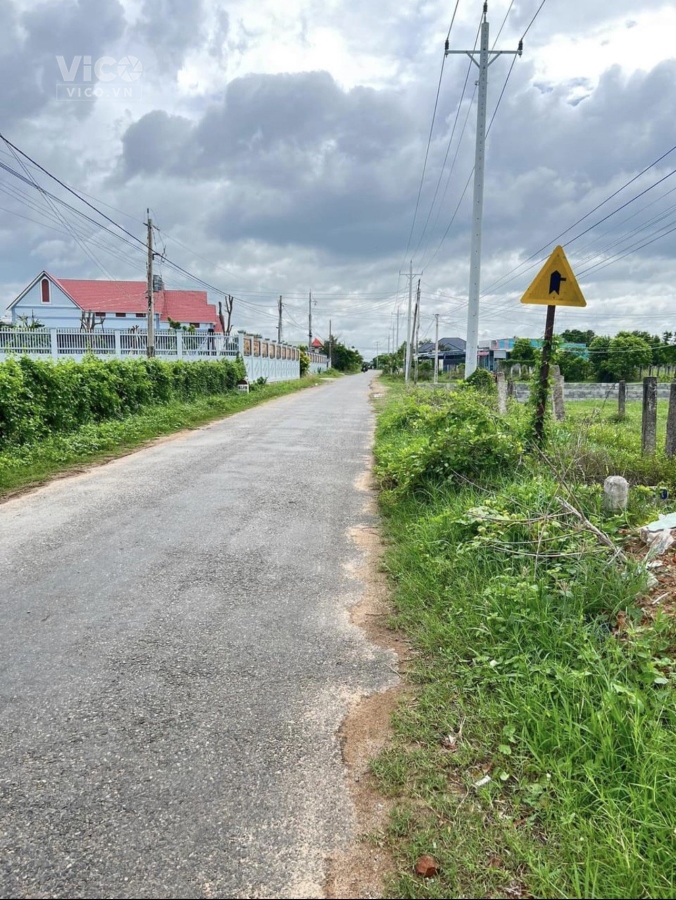 HOT HOT HOT BÁN LÔ ĐẤT MẶT TIỀN ĐƯỜNG NHỰA HÀM LIÊN