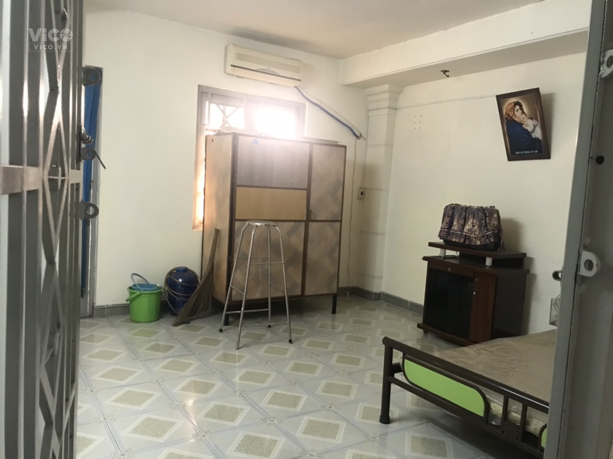 Chính Chủ Cần Cho Thuê 1 Phòng Trên Sân Thượng Lầu 3 Vị Trí ngay chợ Hạnh Thông Tây Tại TP HCM