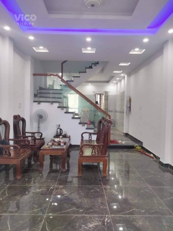 Bán nhà mặt ngõ miếu hai xã ô tô vào tận nhà