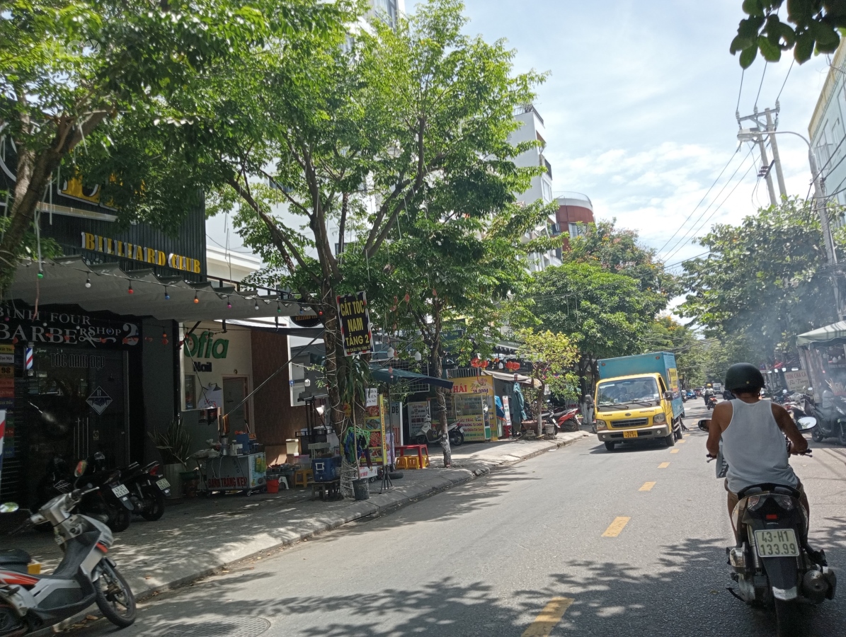 Nhà cần bán gấp tại Sơn Trà, 4 Lầu, 5 PN. 85 m2. Giá SOCK