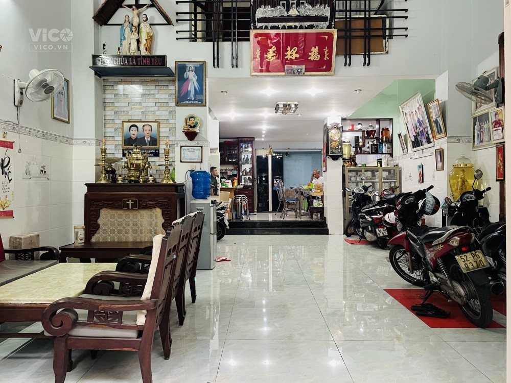 Góc 2MT Nguyễn Huệ thông Hàm Nghi,Q1. Ngang 7m, 6 tầng. DTSD 515m2. 253tr/th