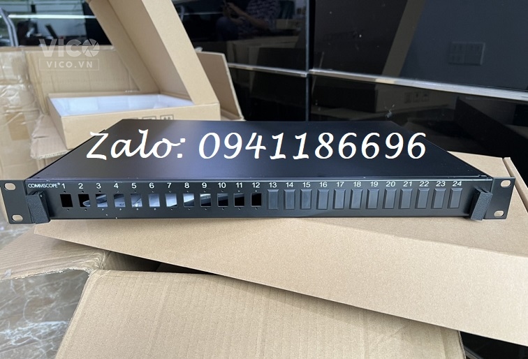 Hộp đấu nối sợi quang 12 cổng singelmode SC mã 213489604