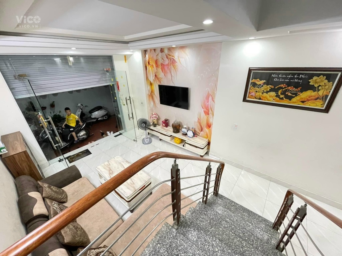 Bán nhà ngay sát khu TĐC Vườn Mơ