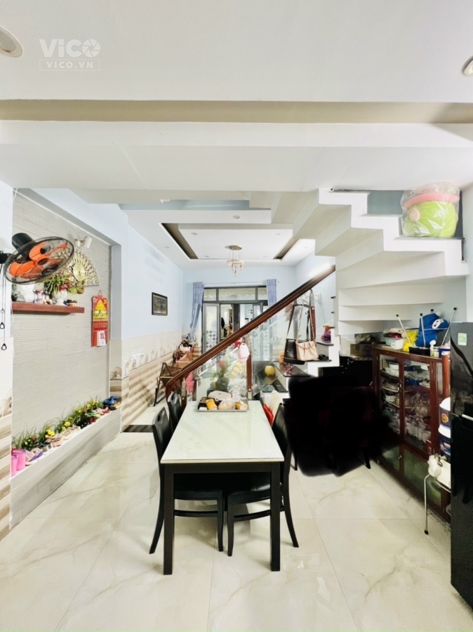 Bán gấp nhà 3T trung tâm Đà nẵng DT65m2 giá chỉ nhỉnh 4,x tỷ
