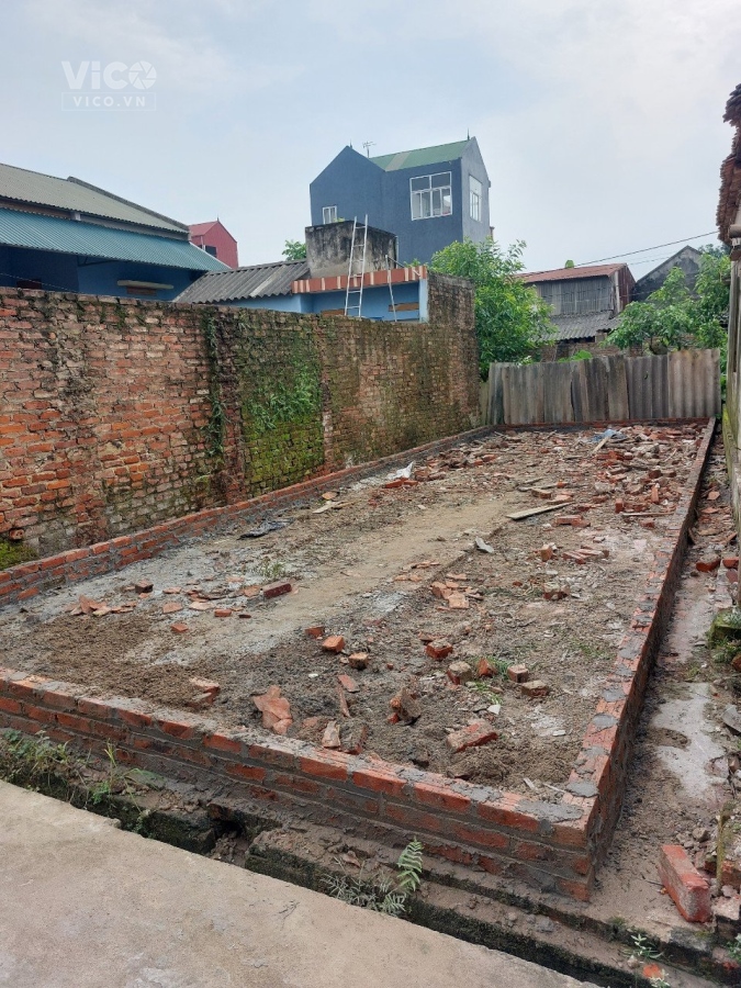 Chưa đến 2 tỷ đất Hà Lâm , THụy Lâm, Đông ANh. Đường ô tô vào đất cạnh đường liên xã 12m.