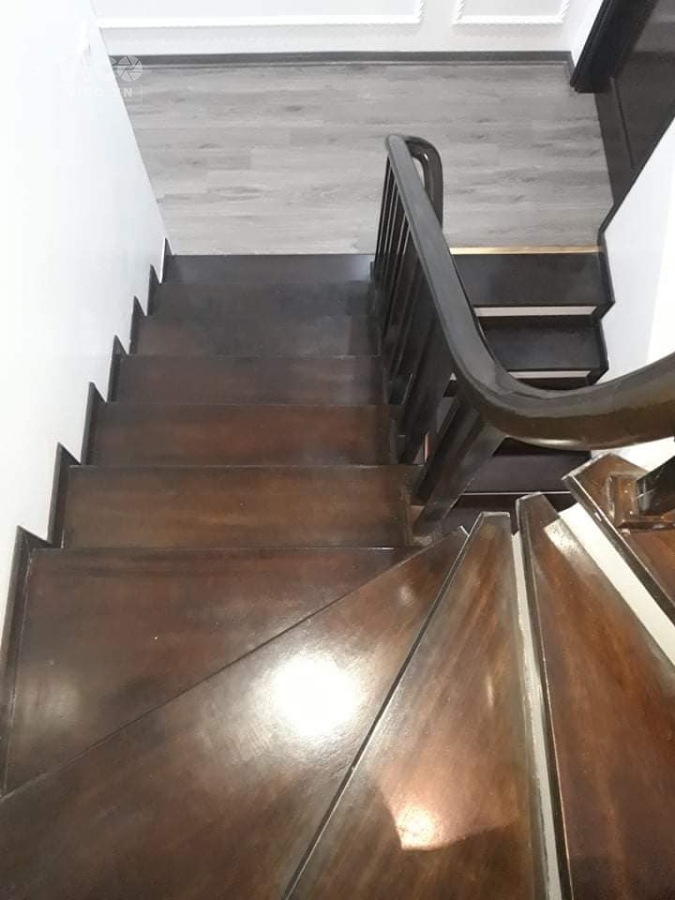 Nhà đẹp Ngọc Lâm, Long Biên, 50m, 5 tầng, ô tô vào nhà, trung tâm tiện ích giá 6.9 tỷ