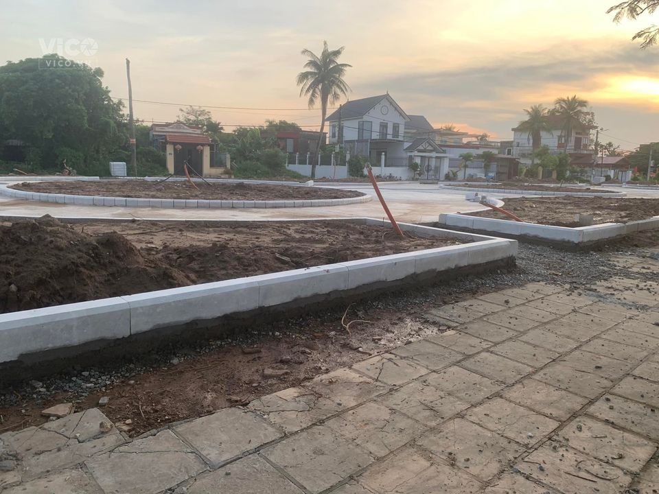 Mặt đường Nguyễn Hữu Cầu, Đồ Sơn.lh Mr Truyền Diện tích 250m2 ngang 10m