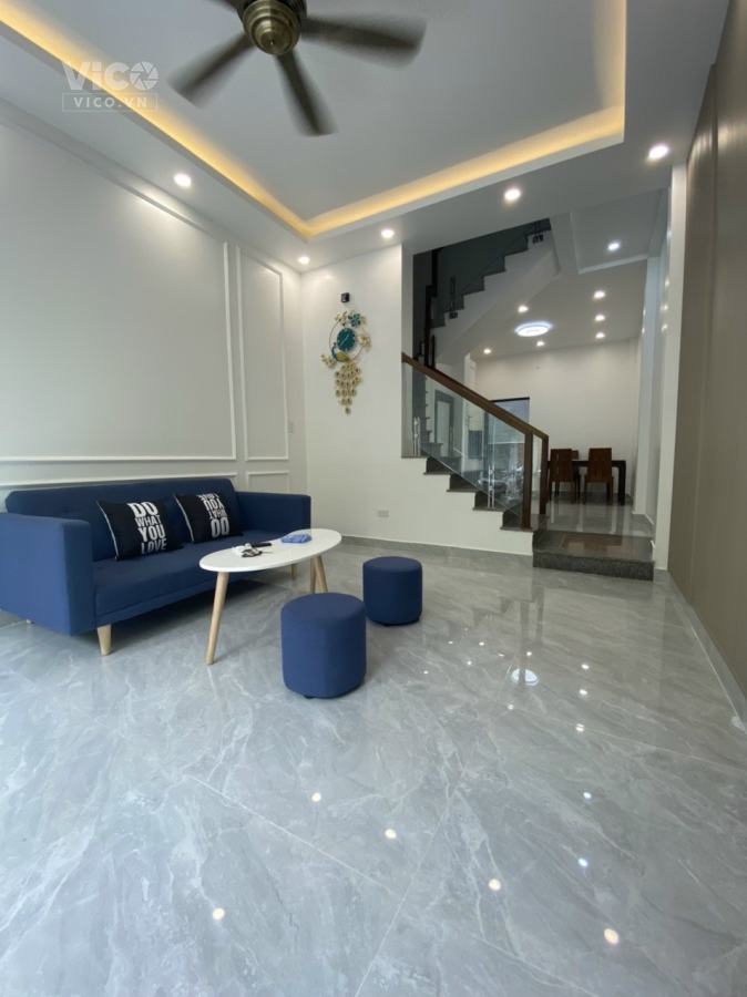 Bán nhà Miếu 2 xã 3 tầng mặt ngõ kinh doanh tốt