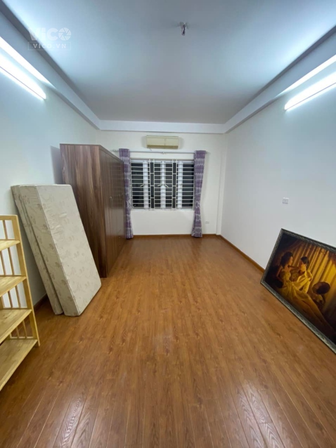 SIÊU PHẨM TRUNG KÍNH 35M2 5 TẦNG NGÕ NÔNG , THÔNG CÁC NGÃ ĐƯỜNG LỚN GIÁ 4.5 TỶ CÓ THƯƠNG LƯỢNG.