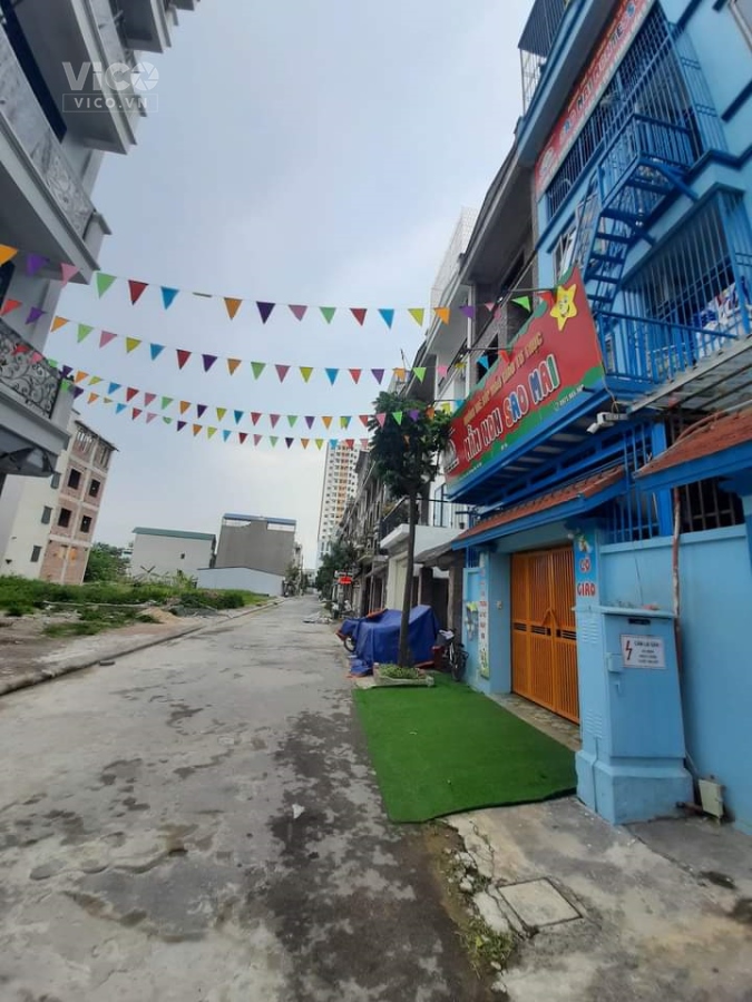 Bán nhà LIỀN KỀ LỘC NINH, THỊ TRẤN CHÚC SƠN, 68M2, 5 TẦNG, KINH DOANH TỐT, GIÁ 5.75 TỶ