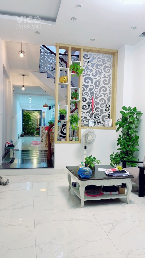 Bán gấp nhà 2 lầu (4 x 24.3mDTSD 83.5m2) HXH Ngô Đức Kế, P7, TP. Vũng Tàu