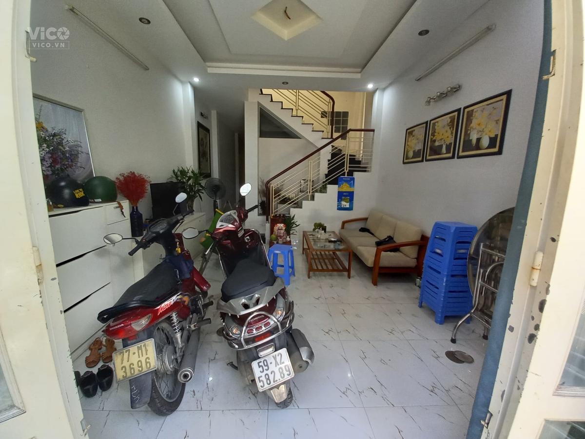 GẤP!!! BÁN NHÀ ĐẸP 2 TẦNG SÁT BÊN GIGAMALL THỦ ĐỨC 64M2, 6.450 TỶ TL