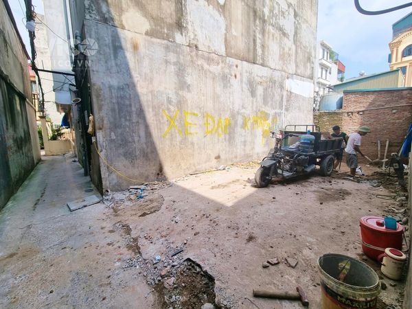 hot!!! bán nhà Trần Cung 50m2 đất MT 4.1 giá 3.75 tỷ .