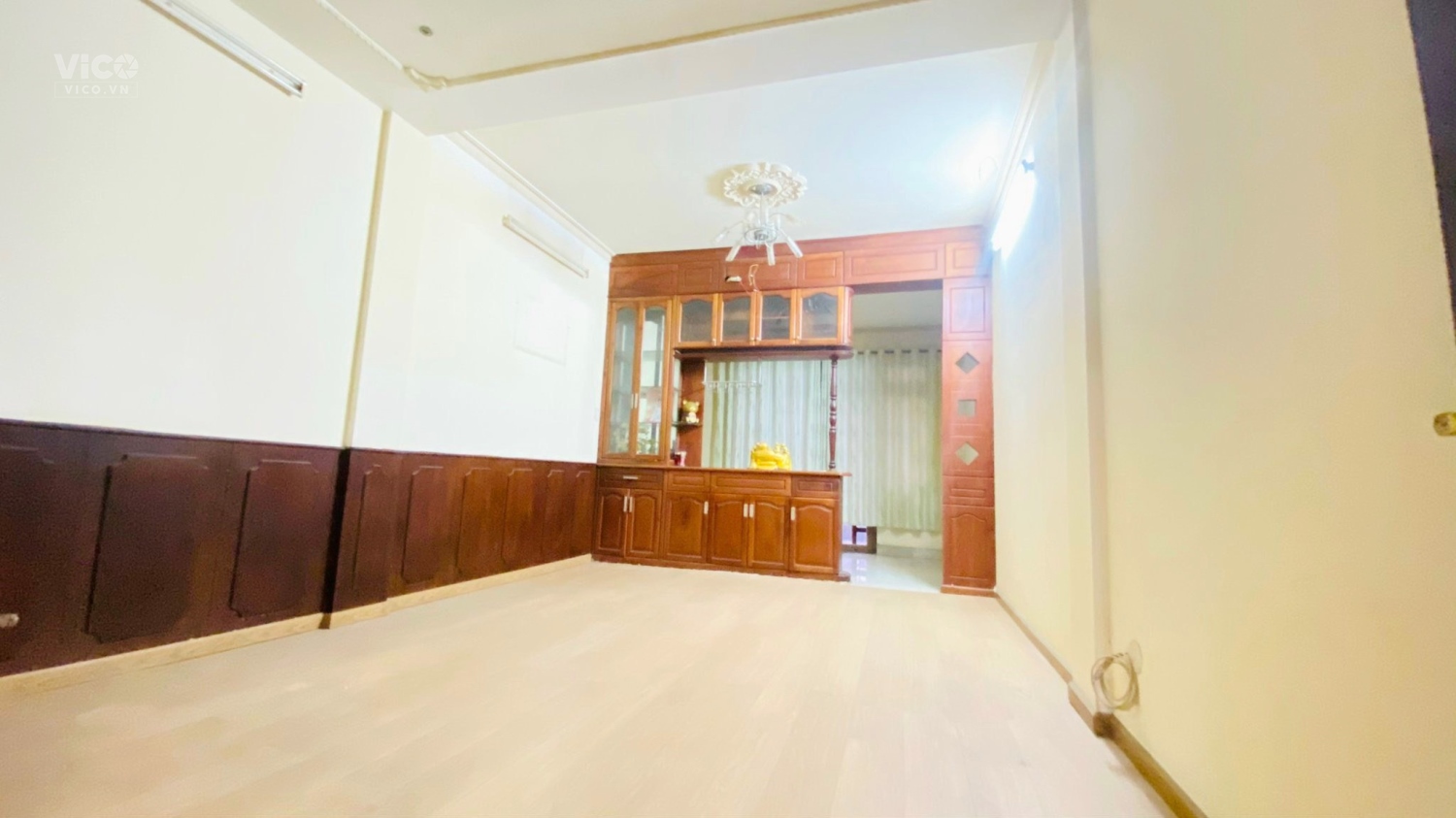 Nhà cho thuê MT k.doanh 5 tầng Tạ Quang Bửu P4 Q8 27 tr/tháng