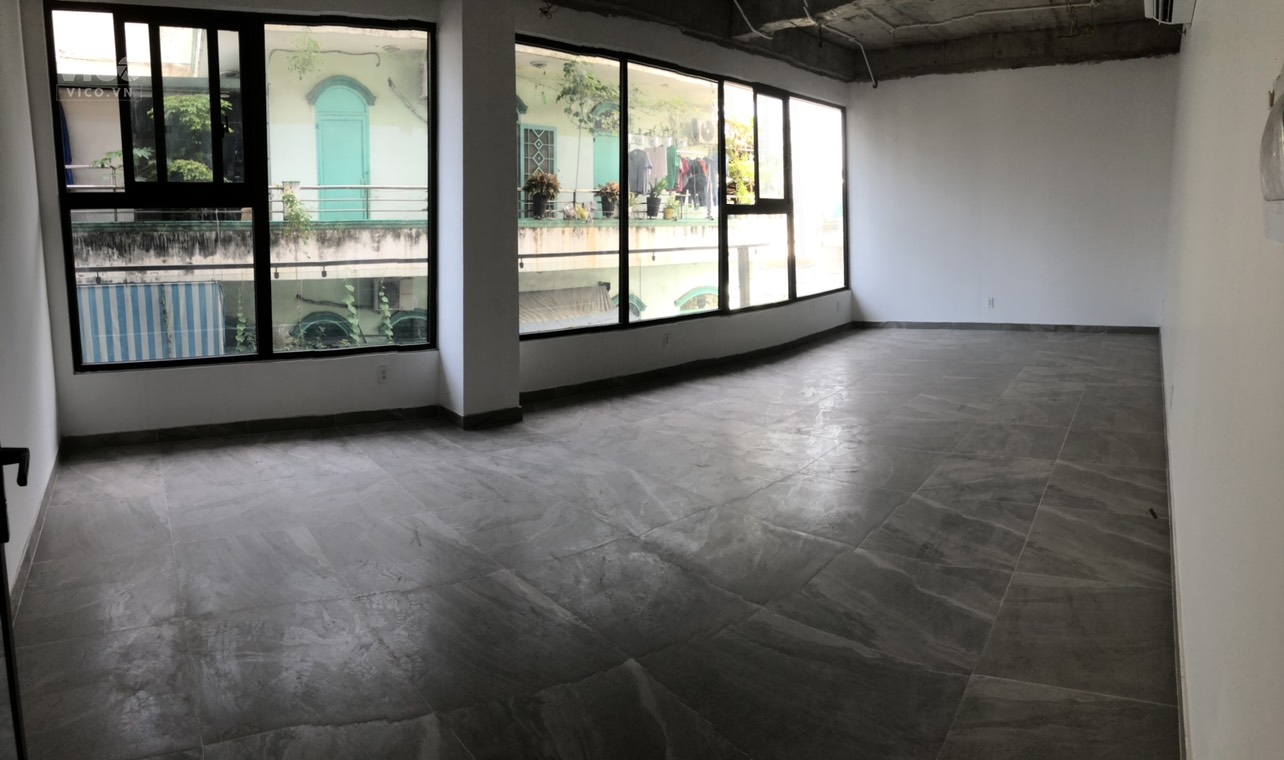 Cho thuê Căn góc 3MT Dt 20 x20m, trệt 3 lầu Phú Nhuận, trệt 3 lầu hồ bơi