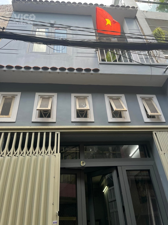Cho thuê nhà 1 trệt 2 lầu, hẻm 3 gác chạy thoải mái, đường Huỳnh Tấn Phát, thị trấn Nhà Bè Mr Hòa
