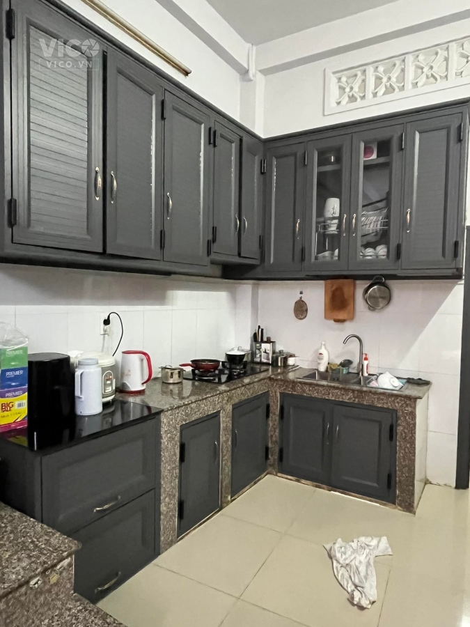 Cho thuê nhà nguyên căn, phòng khách lớn, phòng ngủ lớn, bếp rộng Mr Hòa 0909127160
